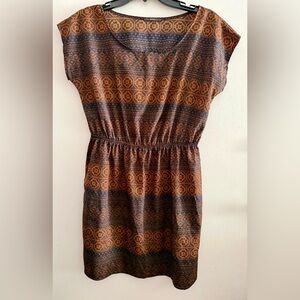 SOPRANO Elegant Brown/Navy Tribal Patterned Dress Size Small